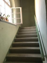 das Treppenhaus ins Obergeschoss